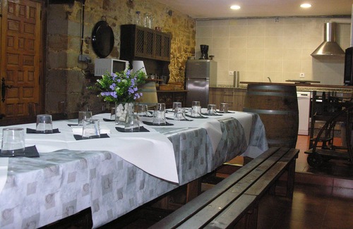 Barcena de Cicero Cabaña | Apartamentos El Majuelo para 9 personas
