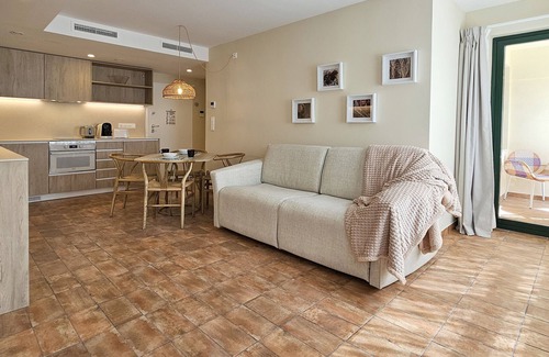 Ciutat de les Arts i les Ciencies Apartamento | APARTAMENTOS LAS CIENCIAS Ñ. WIFI + PARKING + AIRE ACONDICIONADO