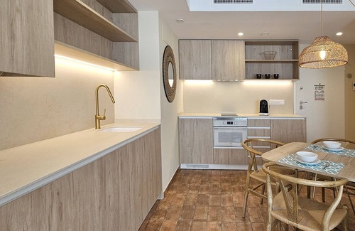 Ciutat de les Arts i les Ciencies Apartamento | APARTAMENTOS LAS CIENCIAS Ñ. WIFI + PARKING + AIRE ACONDICIONADO