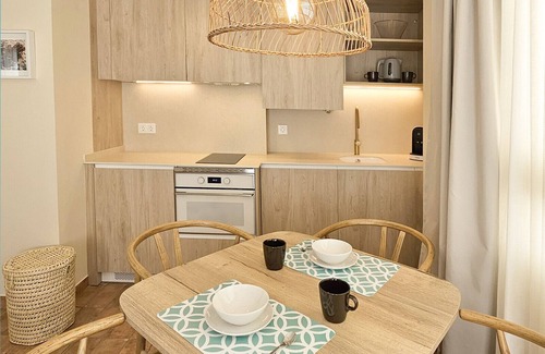 Ciutat de les Arts i les Ciencies Apartamento | APARTAMENTOS LAS CIENCIAS R. WiFi + Parking + Aire Acondicionado
