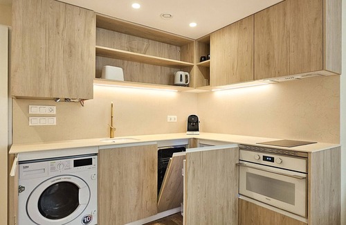 Ciutat de les Arts i les Ciencies Apartamento | APARTAMENTOS LAS CIENCIAS T. Wifi + Parking + Aire Acondicionado