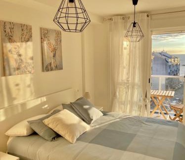 Burela Apartamento | Apartamentos LAMAROSA -PLAYA URBANA