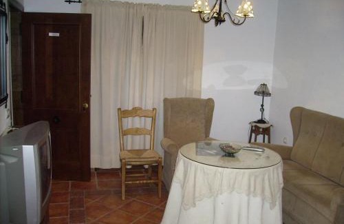 Genalguacil Apartamento | Apartamentos Rurales Jardines del Visir