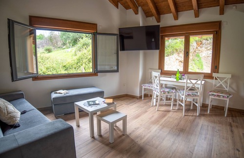Santa Marina de Piedramuelle Apartamento | Apartamentos Rurales Las Caldas SENDA VERDE, a 15 minutos del centro de Oviedo