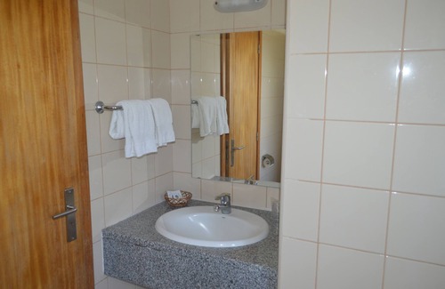 Lagoa Hotel | Apartamentos Turísticos Nossa Senhora da Estrela