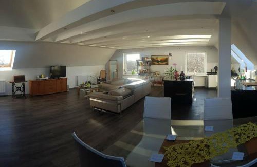 Ustarbowo Apartamento | Apartamenty Holiday Slaw jacuzzi bilard