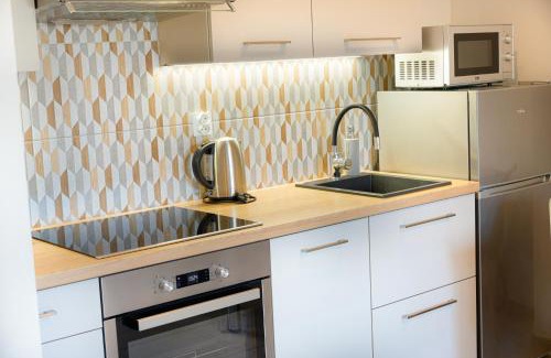 Kudowa Zdroj Apartamento | APARTAMENTY "LA VILLA" SUITE z salonem, 1 sypialnią, tarasem, parkingiem, blisko centrum