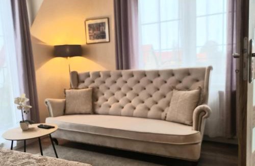 Kudowa Zdroj Apartamento | APARTAMENTY "LA VILLA" z klimatyzacją, ogrodem, parkingiem, blisko centrum