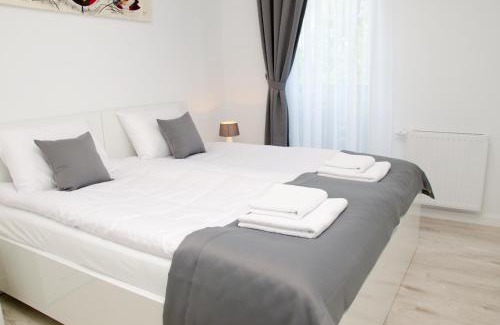 West Pomeranian Voivodeship Apartamento | Apartamenty Mariela-Kołobrzeg z garażem