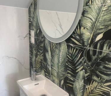 Zagnansk Apartamento | Apartamenty na Wzgórzu Glamour- Sauna, Jacuzzi, View Terrace, Free Parking