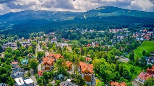 Szklarska Poreba Apartamento | Apartamenty z basenem i saunami STONE HILL RESORT III VIP Centrum by Royal Aparts