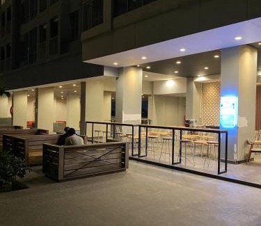 Depok Apartamento | Apartemen trans cibubur BY SANTUY ROOM