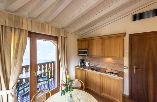 Campi Condominio | Apartamento vacacional con vista lateral al lago