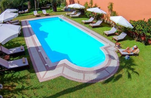 Acharavi Apartamento | Aparthotel Ano