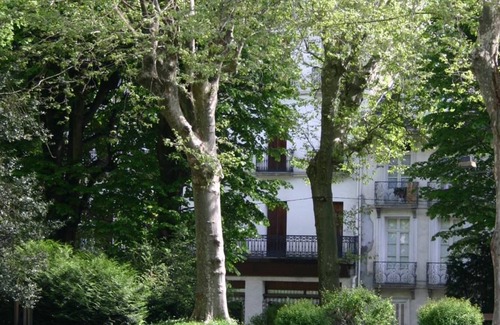 Bagneres-de-Luchon Hotel | Aparthotel le petit train