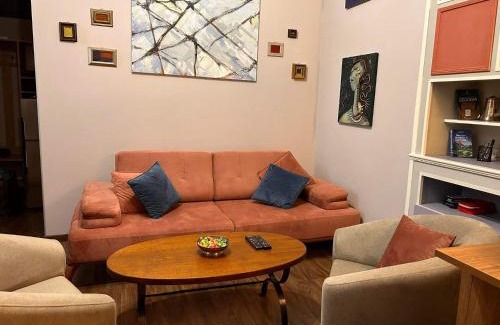 mtatsminda Apartamento | Aparthotel Mari