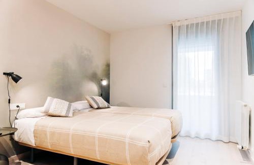 Salburua Apartamento | APARTHOTEL SALBURUA