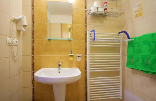 Besenova Apartamento | Apartmán Štúdio Lux s terasou Harmony v Thermal Parku Bešeňová s výhľadom na bazény