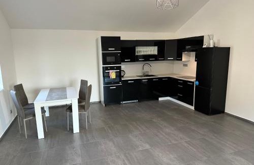 Nedvezi u Rican Apartamento | Apartmán byt 75m2 klid příroda pro rodinu