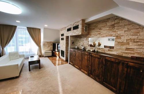 Tatranska Lomnica Apartamento | Apartmán de luxe s výhľadom na Lomnický štít