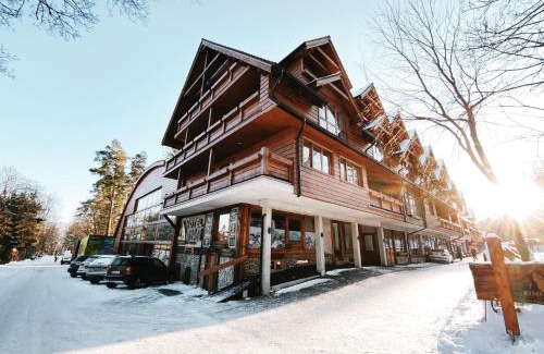 Tatranska Lomnica Apartamento | Apartmán de luxe s výhľadom na Lomnický štít