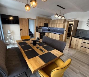 Zacler Apartamento | Apartmán Horský Sklípek