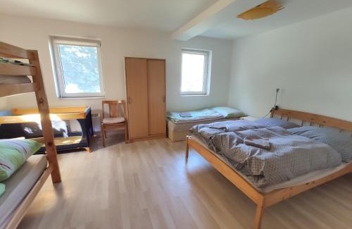 Hulin Apartamento | Apartmán Hulín, Chrášťany - bílý