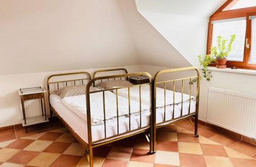 Orech Apartamento | Apartmán se zahradou 20 minut do centra Prahy