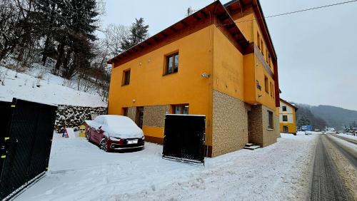 Vrchlabi Apartamento | Apartmán U Bejka