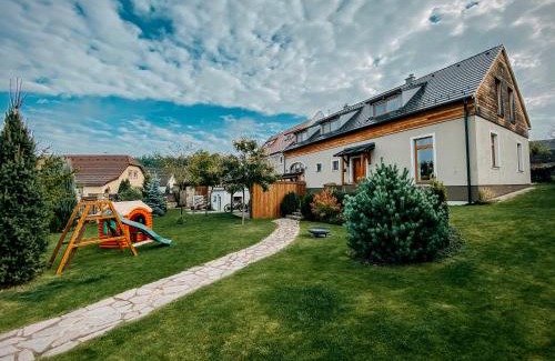 Stribrec Apartamento | Apartmány Na Špejcharu