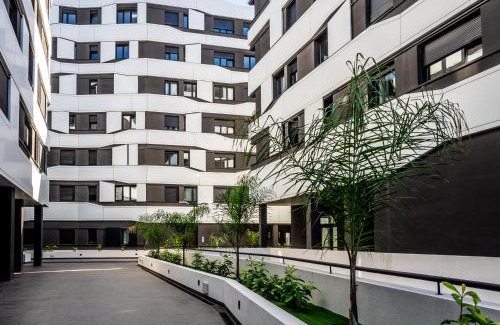 Las Palmas de Gran Canaria Apartamento | Apartment Abora with Pool, Gym and Free Parking