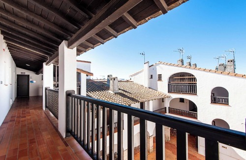 Saintes-Maries-de-la-Mer Apartamento | Apartamento "Le Tau" con vistas al mar, balcón y Wi-Fi