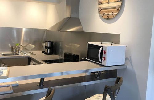 Saintes-Maries-de-la-Mer Apartamento | Apartamento de 2 dormitorios, a 5 minutos de las playas y servicios. Wifi gratis