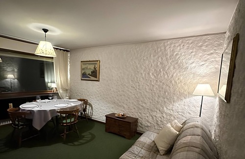 San Martino di Castrozza Apartamento | Apartment 'Residence Fradusta 115' with Private Terrace and Shared Garden