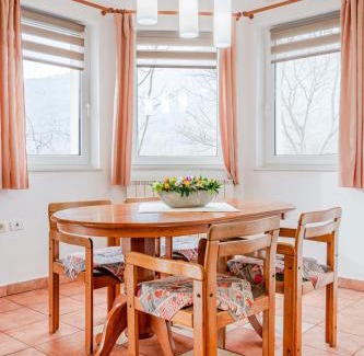 Kobarid Apartamento | Apartma Brešan