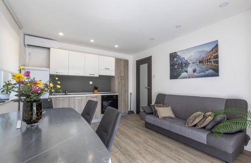 Lancovo Condominio | Apartma Matevz, 2-bedroom, family frendly, amazing rural place near Radovljica