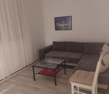 Banovo brdo Apartamento | APARTMAN ADA