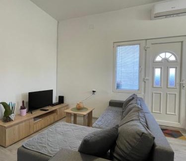 Kikinda Apartamento | Apartman Arthur