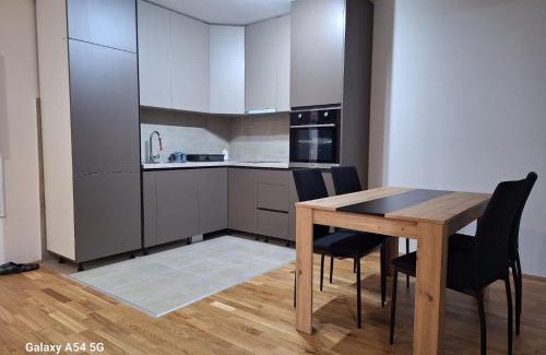 Pirot Apartamento | Apartman Centrala Lux