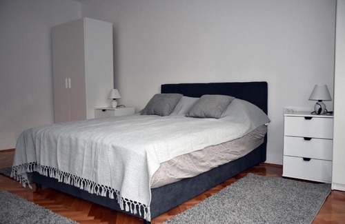 Vrsac Apartamento | Apartman DJURDJEVAK