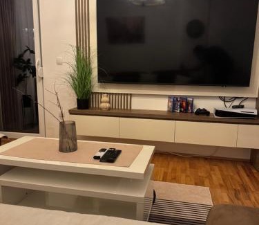 Vranje Apartamento | Apartman Golden Crown