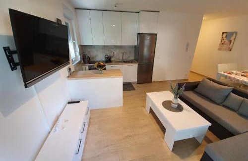 Dugis Apartamento | Apartman Lea Makarska