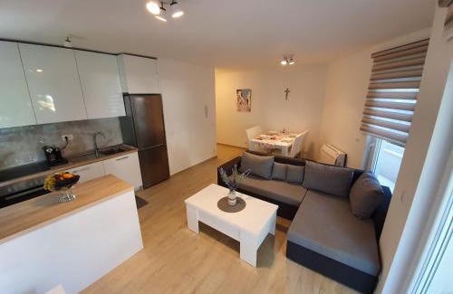 Dugis Apartamento | Apartman Lea Makarska