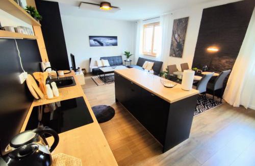 Zilina Apartamento | Apartman Loggia Park & Free Parking