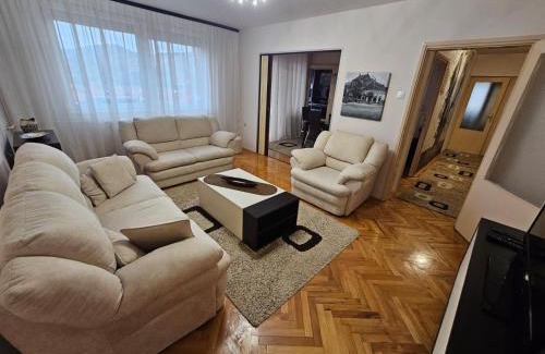 Pirot Apartamento | Apartman Maks 2