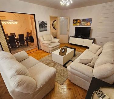 Pirot Apartamento | Apartman Maks 2