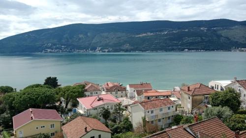 Topla Apartamento | Apartman Mano