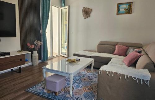 Topla Apartamento | Apartman Mano