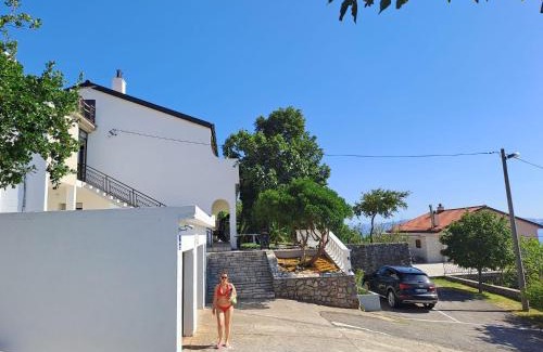 Sibinj Krmpotski Apartamento | Apartman Oaza mira Ivana