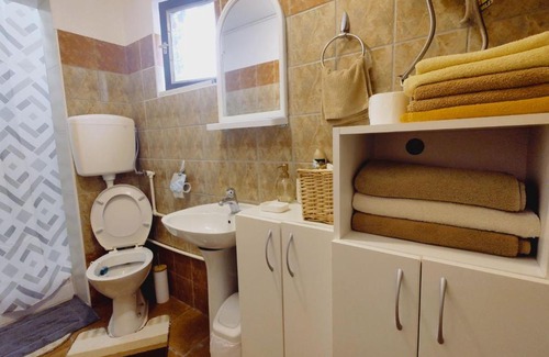 Stari Banovci Apartamento | Apartman Orhideja